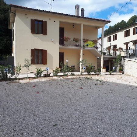 La Casa Dei Nonni Hotell Torre Orsina Exteriör bild